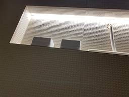 Fertigmontage!!! Es war viel Arbeit, aber das Ergebnis ist Perfekt. Badsanierung im Denkmalgeschützten Siedlungsbau. Hier treffen moderne Akzente auf alte Eleganz.  © Mark Kniel GmbH